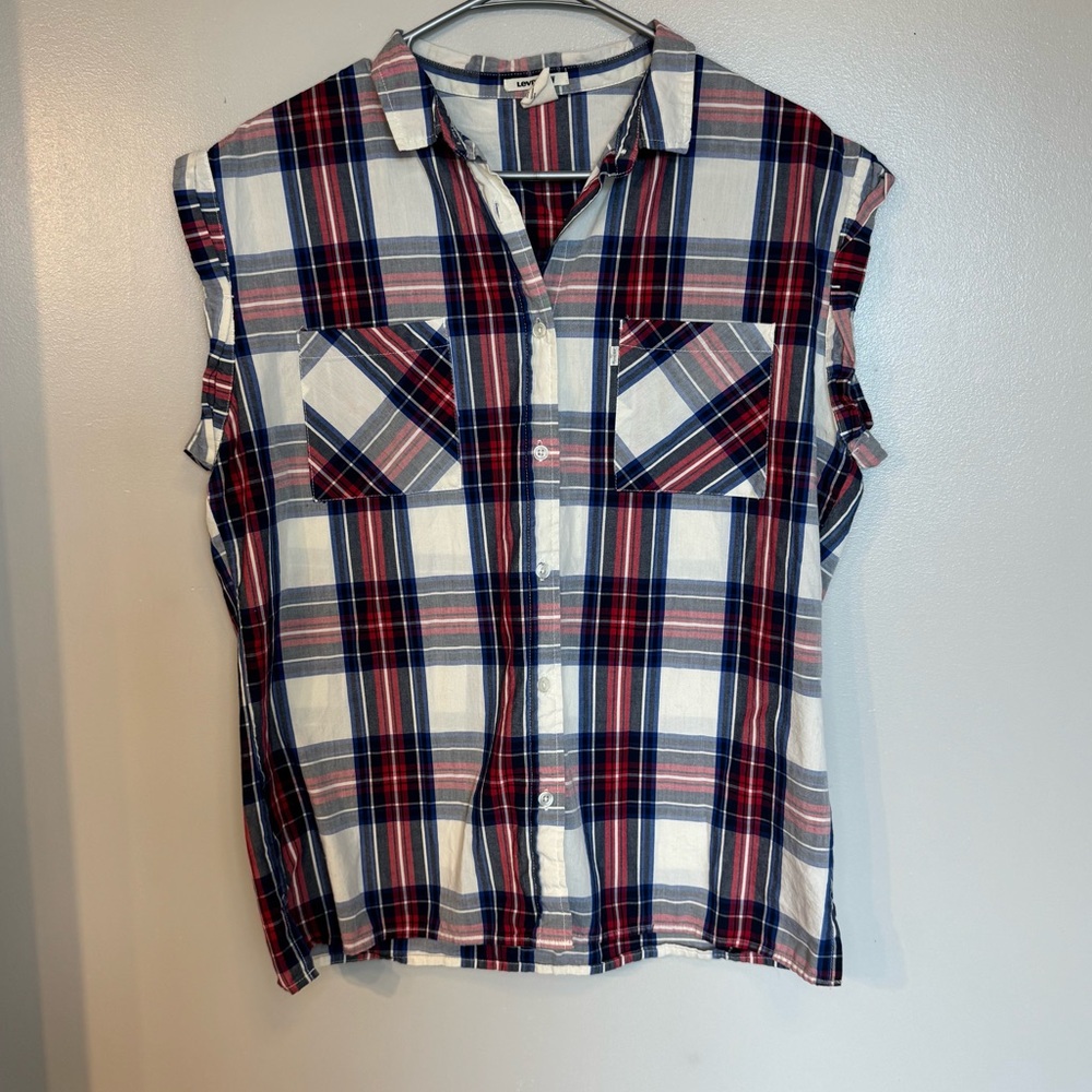 Women’s Levi’s Short Sleeve Flannel - Picture 2 of 6